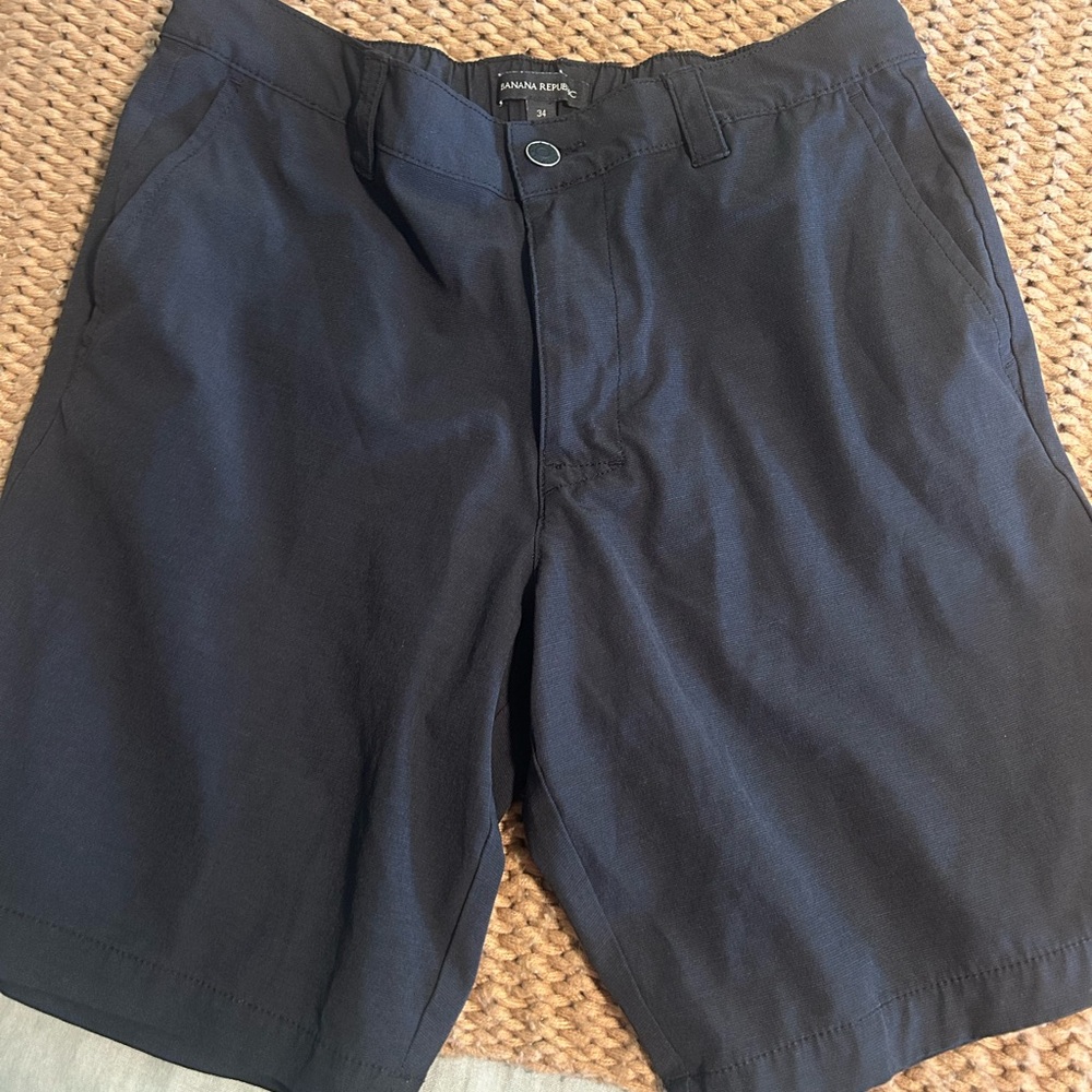 Men’s Banana Republic Black Tech Shorts